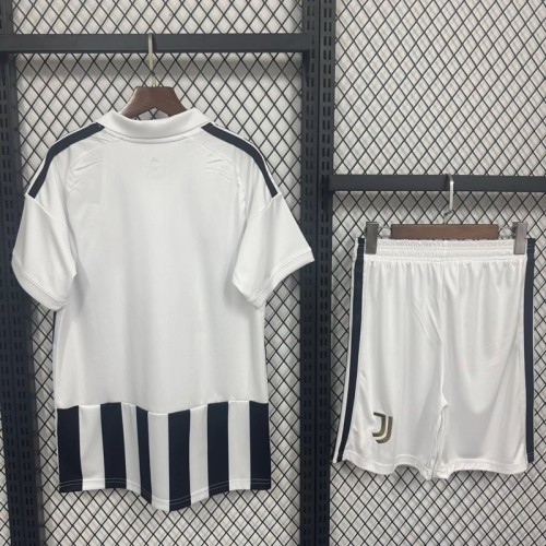 26/27 Juventus home Adult set