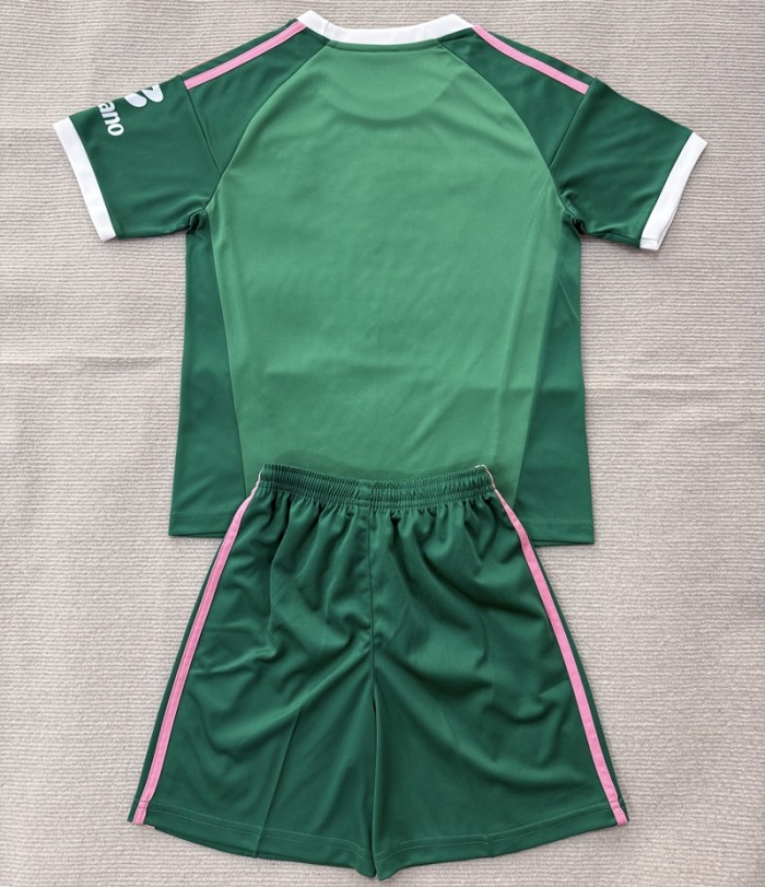 26/27 Aston Villa goalkeeper kids kit green