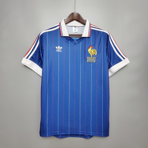Retro France 1982 home