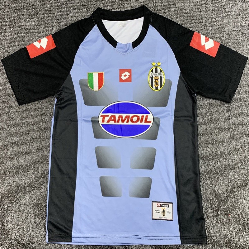 Retro 02/03 Juventus goalkeeper