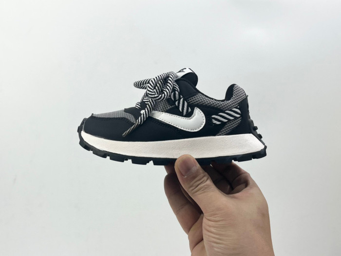 NEW NIKE kids Shoes