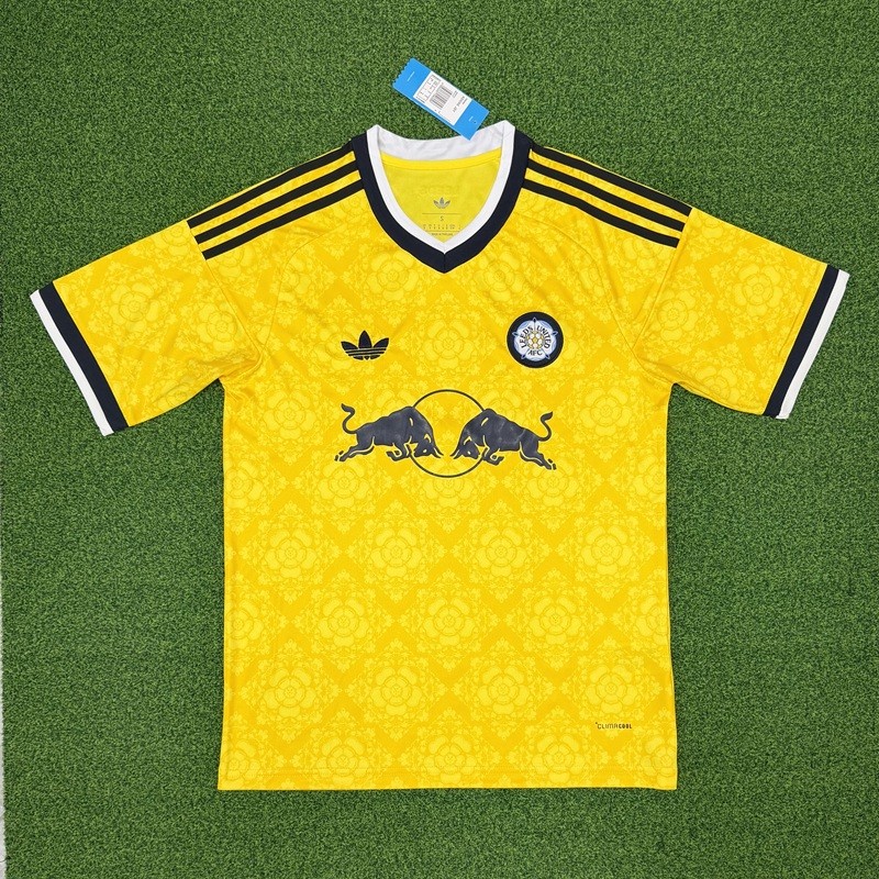 26/27 Leeds United away football jersey