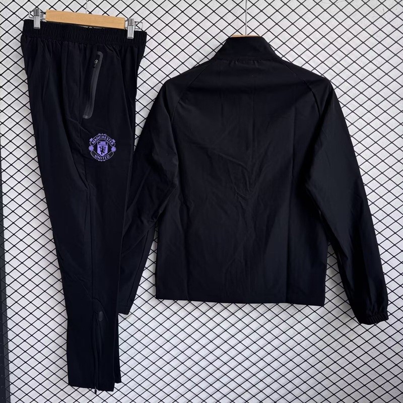 26/27 Manchester United trench coat black