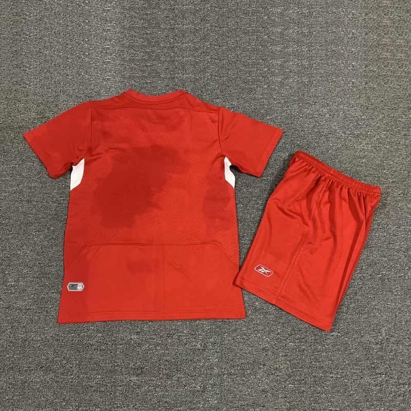 Retro 2005 Liverpool home kids kit champion