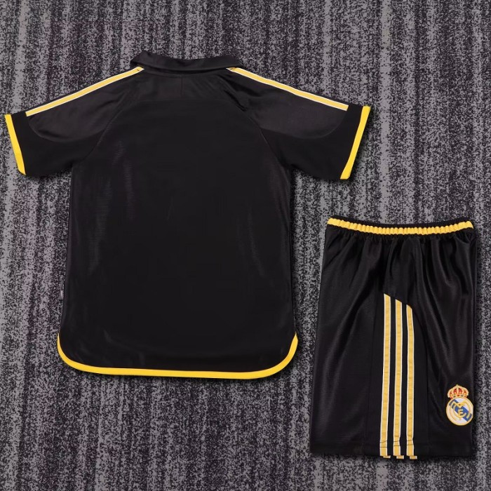 Retro 99/00 Real Madrid Away kids kit