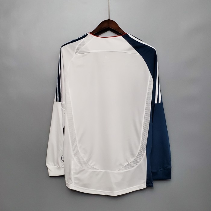 Retro 06/07 Long sleeve Liverpool away