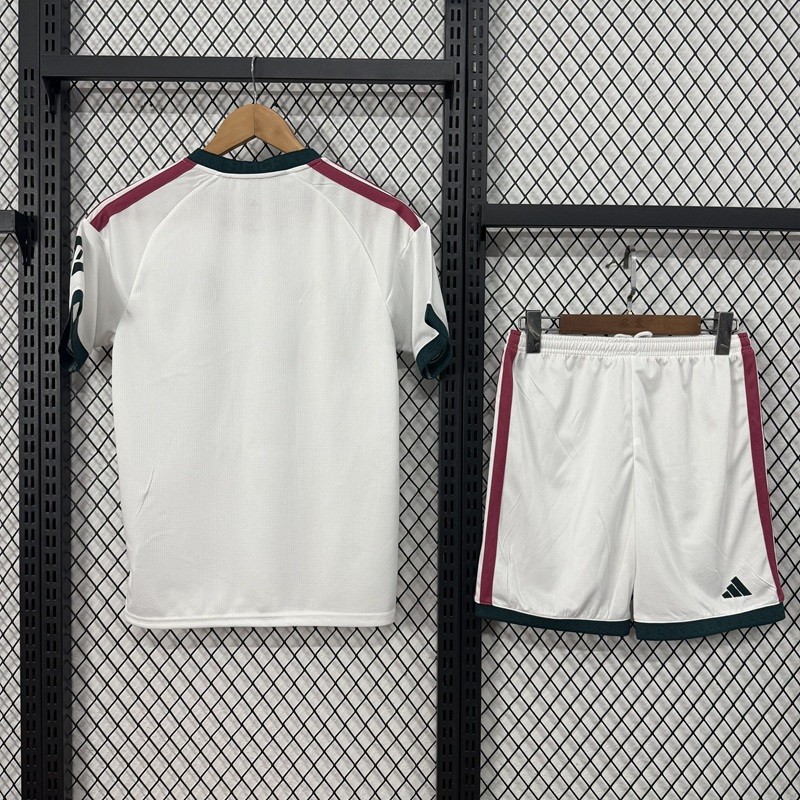 26/27 Real Madrid home Adult Set