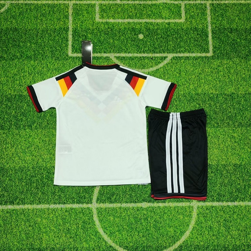 26/27 Germany home kids kit