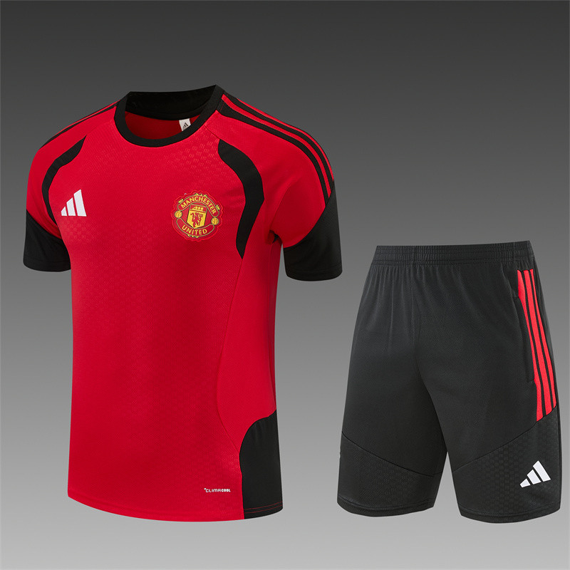 26/27 Manchester United Short sleeve training suit red