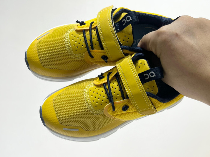 ON kids shoes