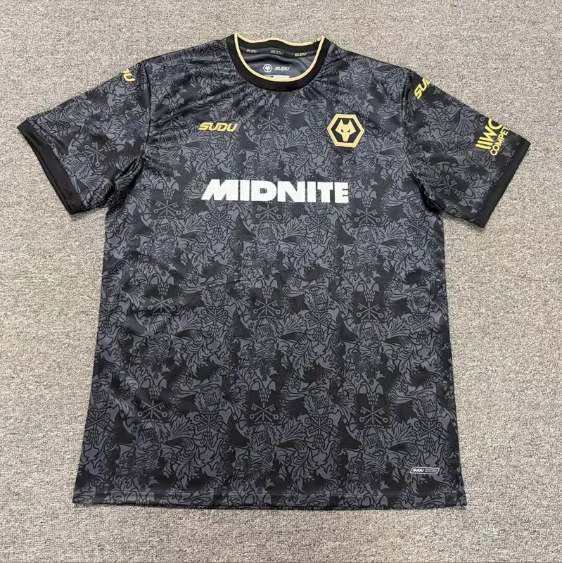 26/27 Wolverhampton Wanderers third football jersey