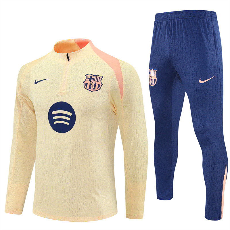 25/26 Barcelona Adult training suit beige