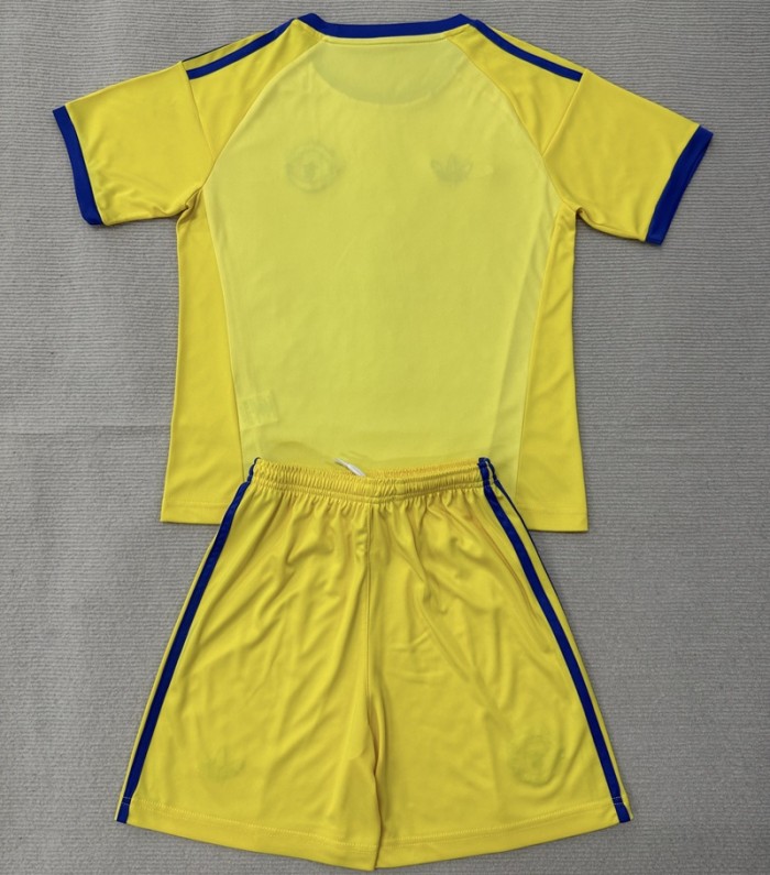 26/27 Manchester United goalkeeper kids kit yellow