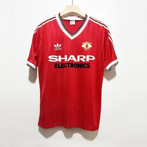 Retro 82\83 Manchester United home