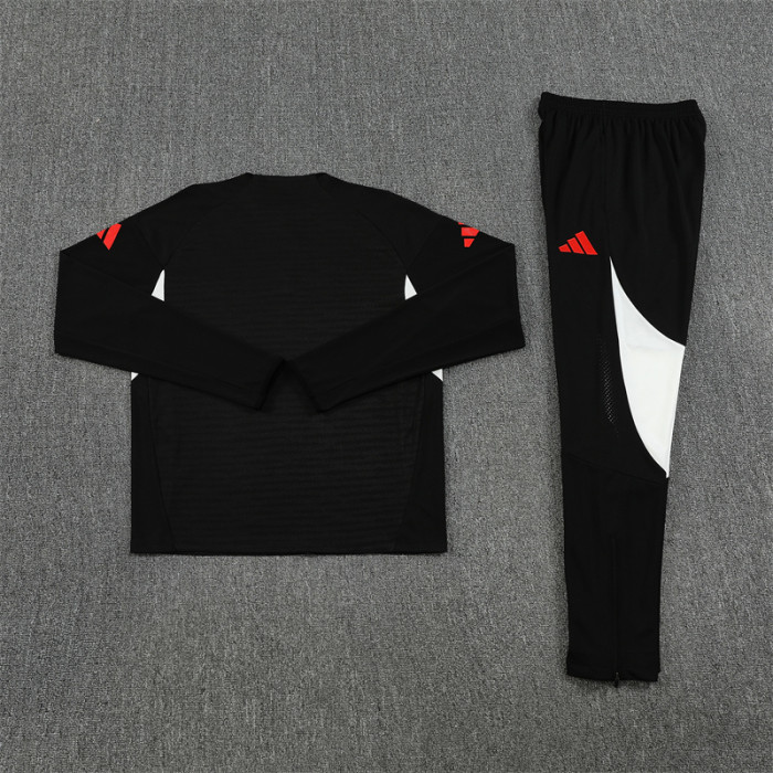 25/26 Liverpool kids training suit black