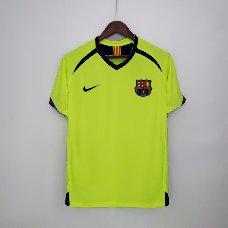 Retro Barcelona 05/06 away