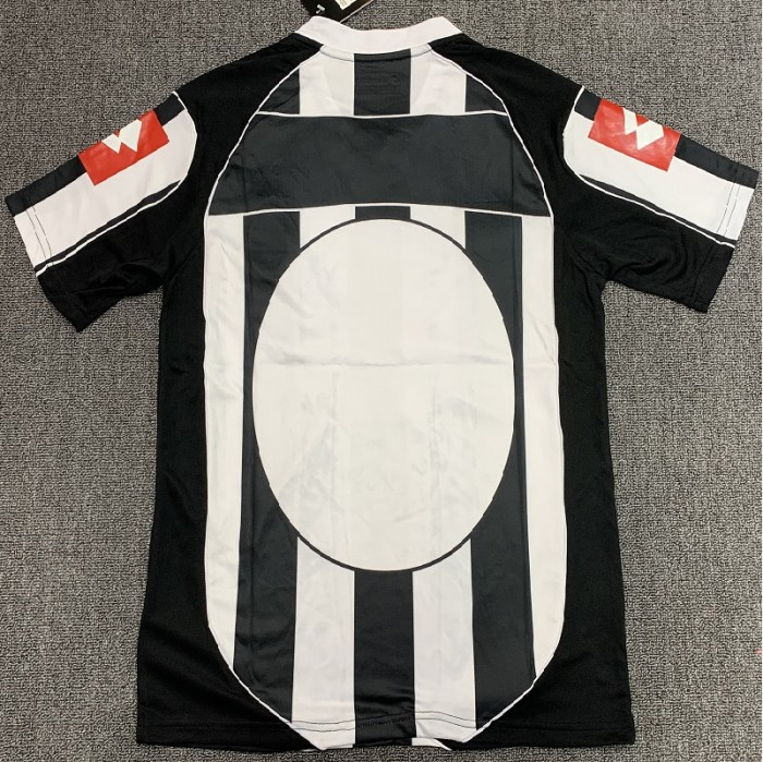 Retro 02/03 Juventus home