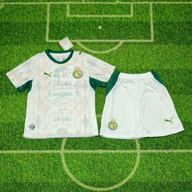 26/27 Senegal home kids kit