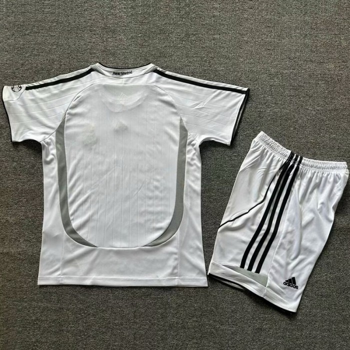 Retro 06/07 Real Madrid home kids kit