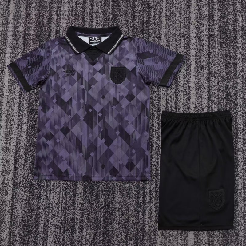 Retro 1990 England kids kit