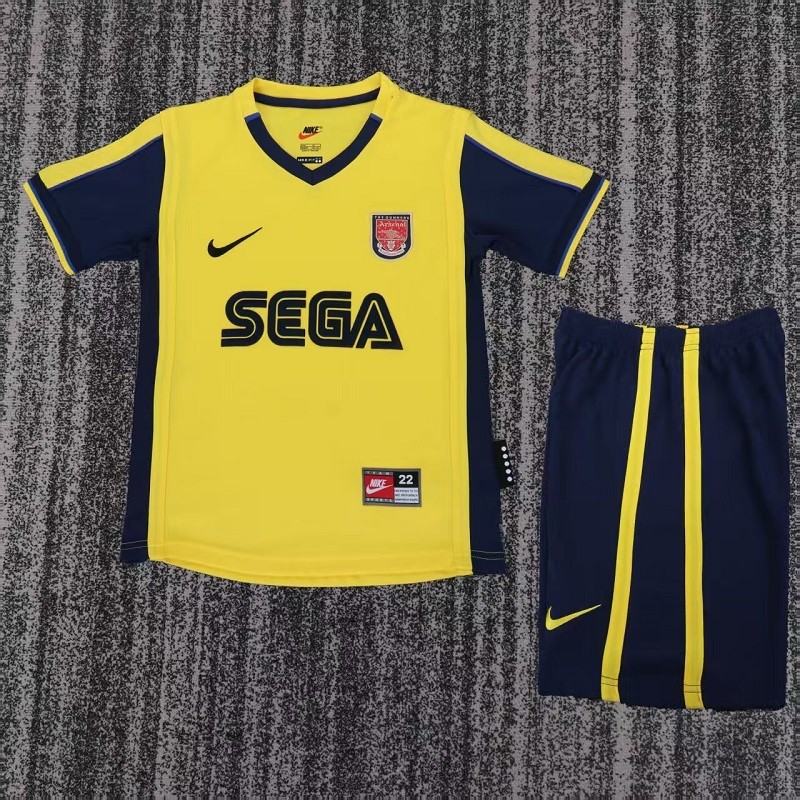 Retro 00/01 Arsenal home kids kit