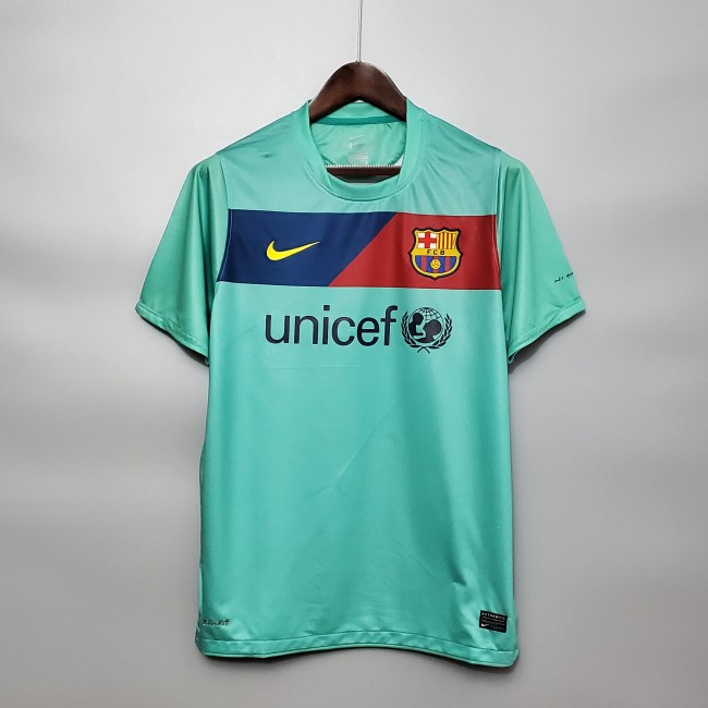 Retro Barcelona 10/11 away