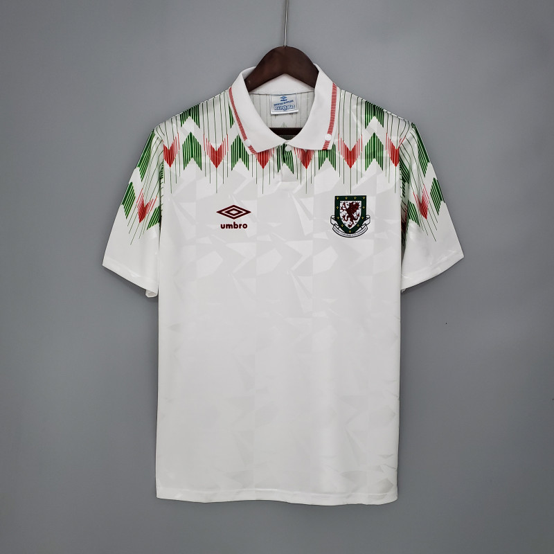 Retro Wales 90/92 away