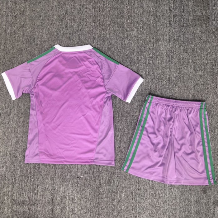 26/27 Manchester United goalkeeper kids kit pink