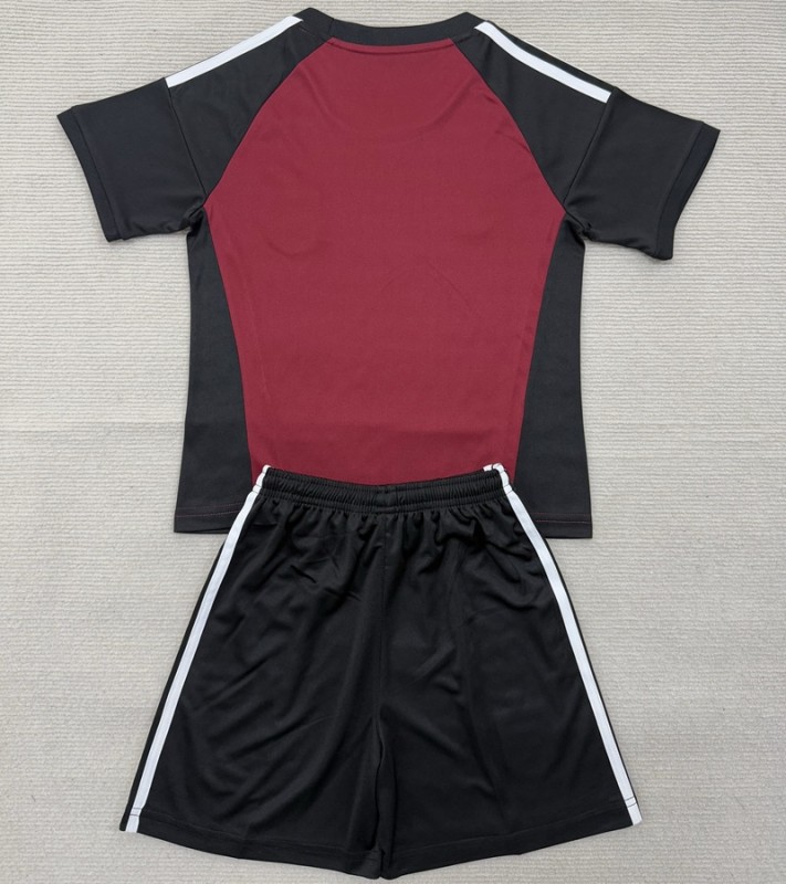 26/27 Spain goalkeeper Adult Set red black