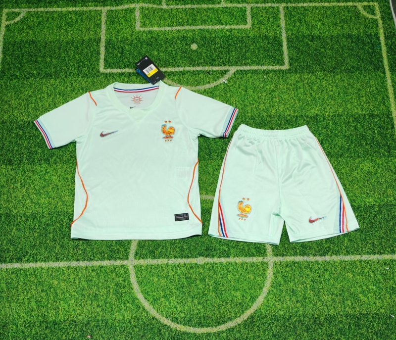 26/27 France away kids kit