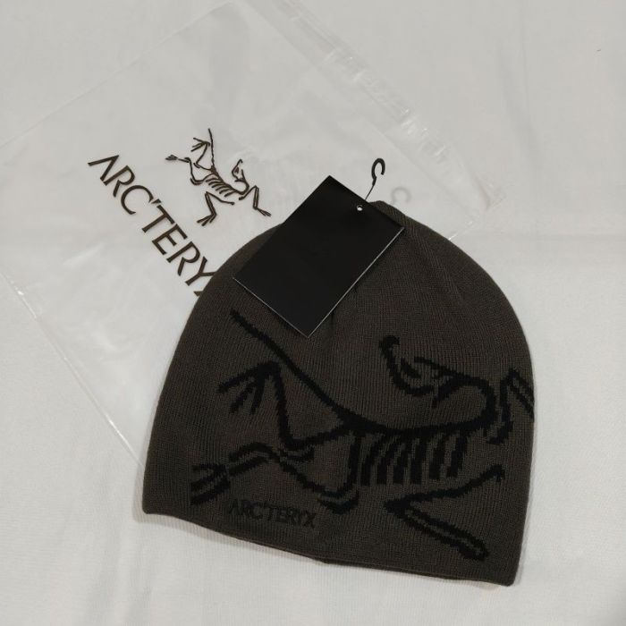 ARC'TERYX hat