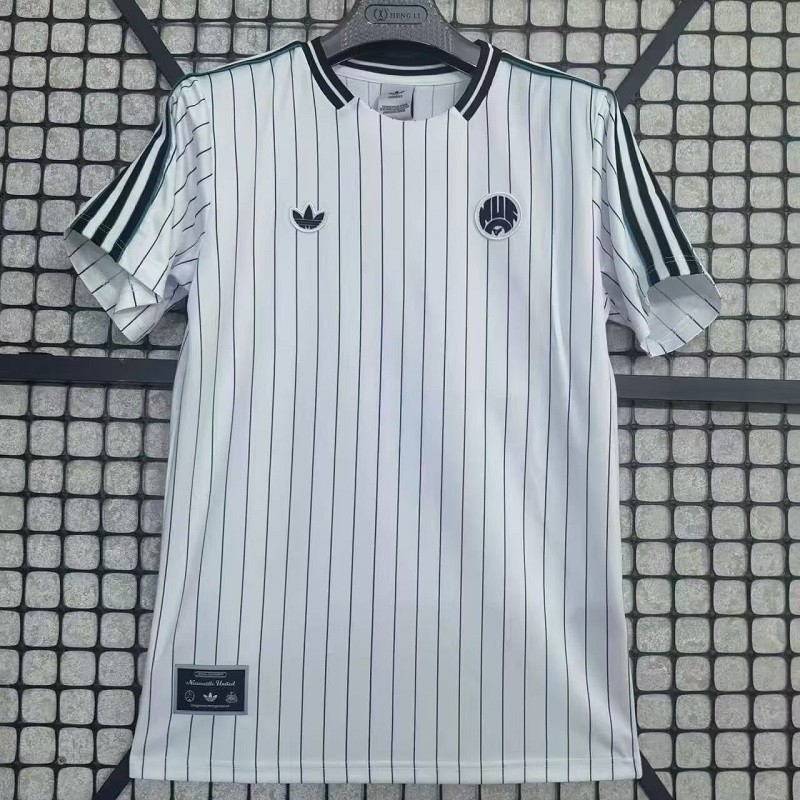 25/26 Newcastle United Retro football Jersey