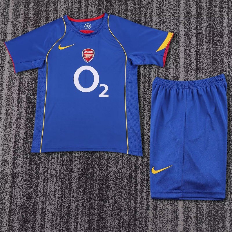 Retro 04/05 Arsenal Away kids kit