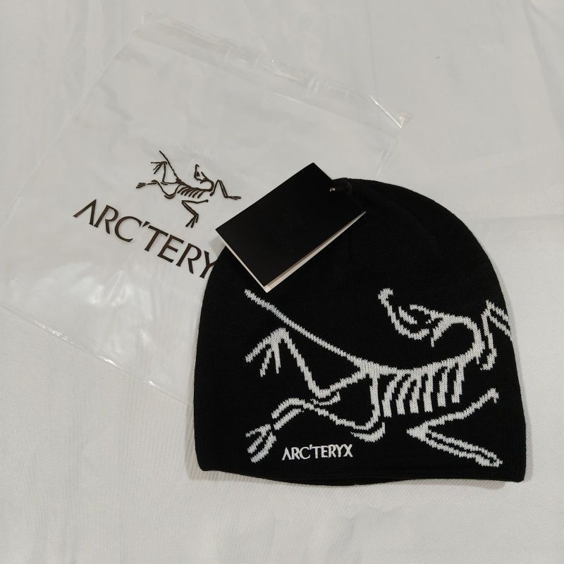 ARC'TERYX hat