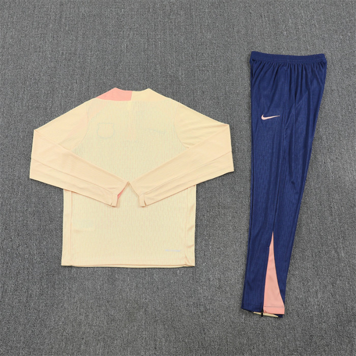 25/26 Barcelona Adult training suit beige