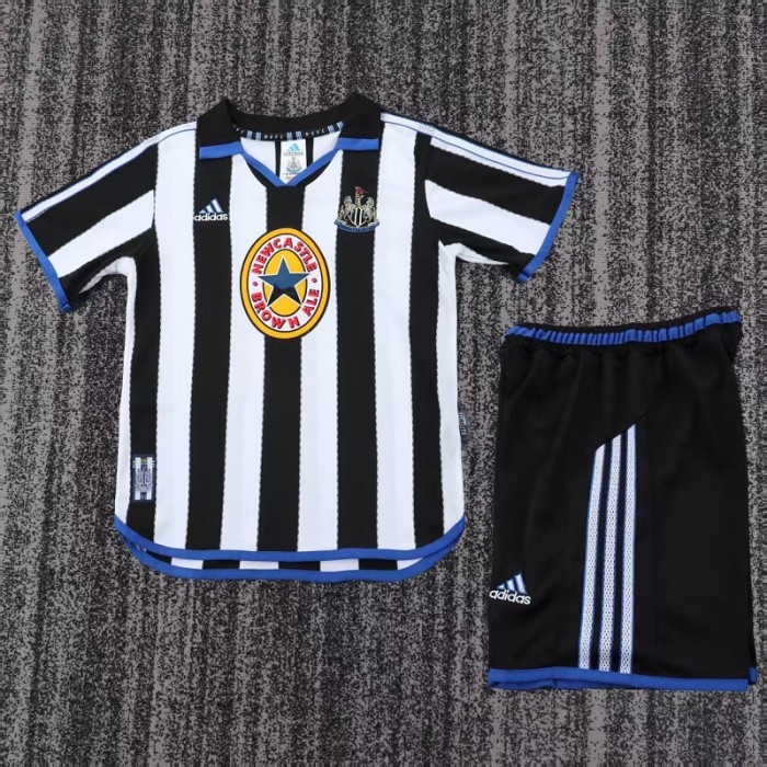 Retro 99/00 Newcastle United home kids kit