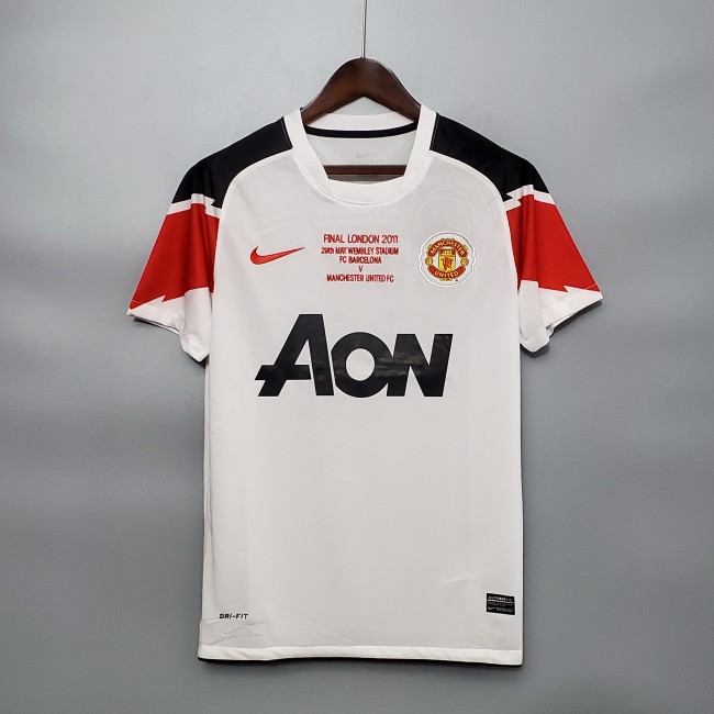 Retro 10/11 M-U in the Champions League version away