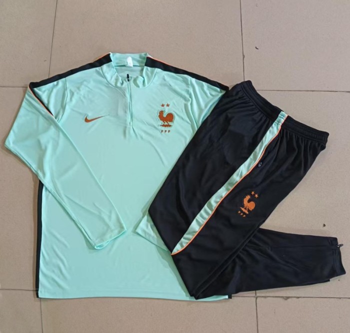 26/27 France training Adult suit Green