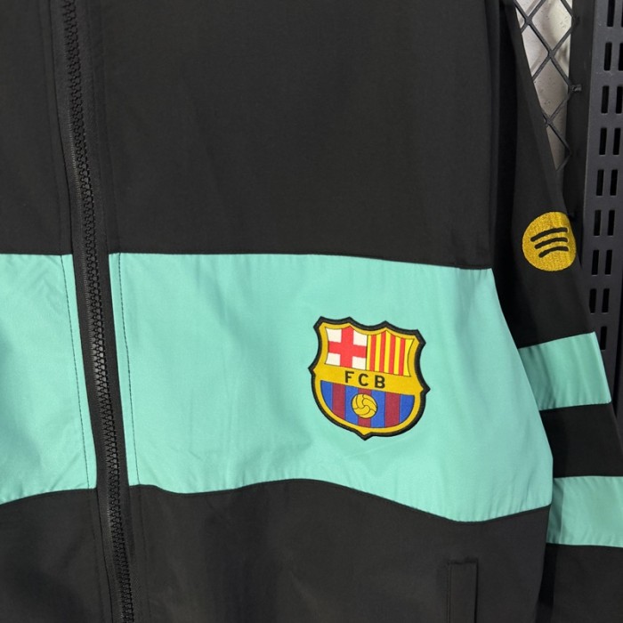 26-27 Barcelona black retro trench coat