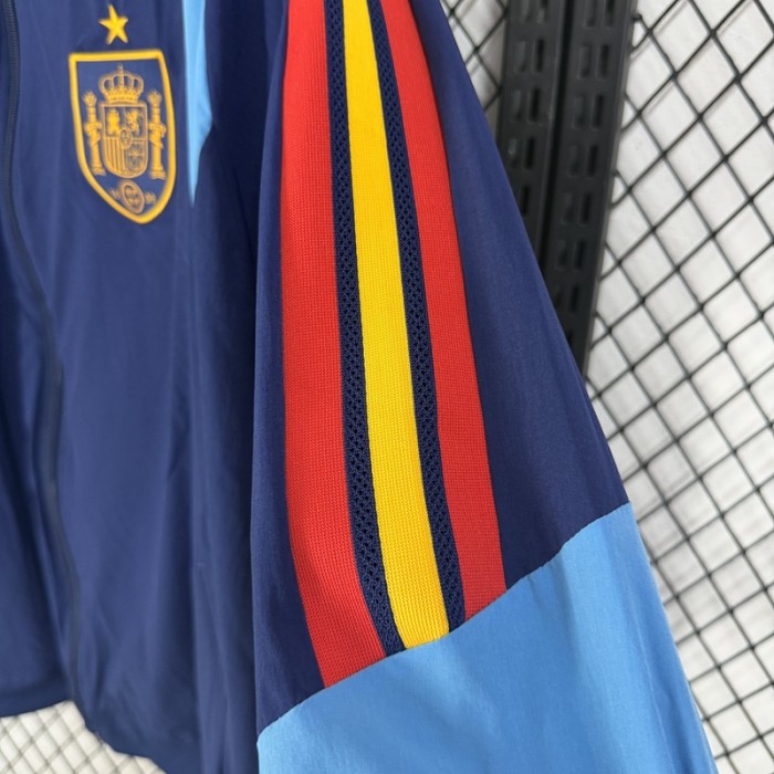26/27 Spanish-style royal blue casual trench coat