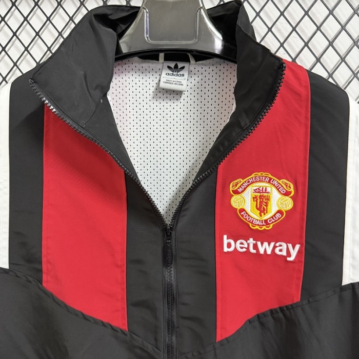 26/27 Manchester United black EQT casual training windbreaker