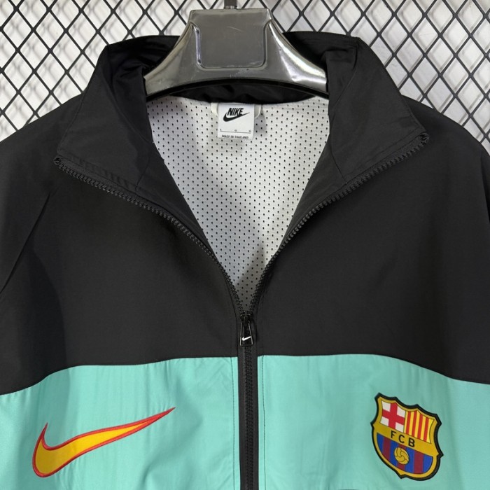 26-27 Barcelona black retro trench coat
