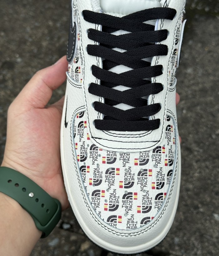 THE NORTH FACE X Nike Air Force 1