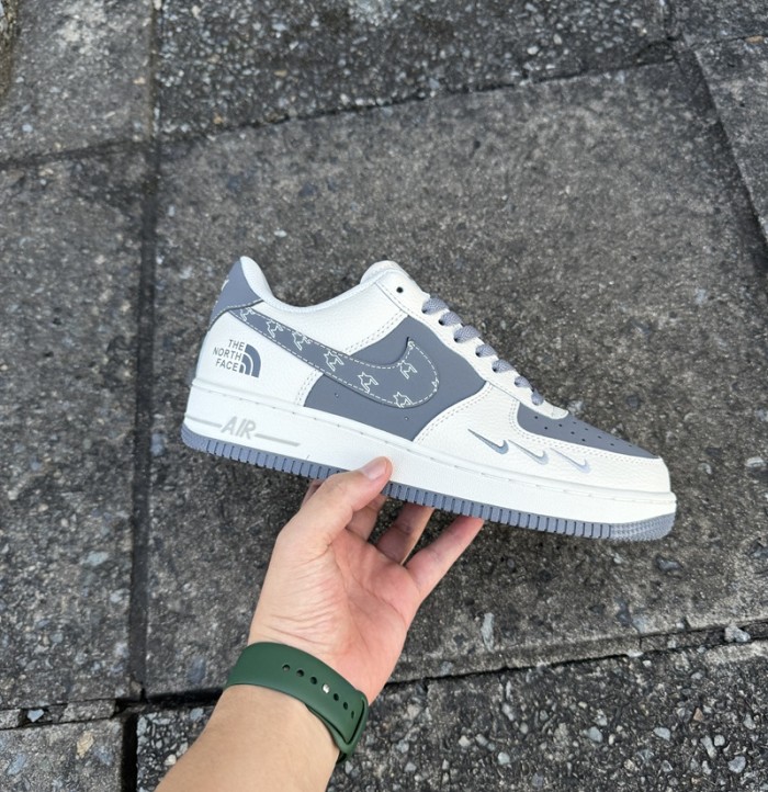 THE NORTH FACE X Nike Air Force 1