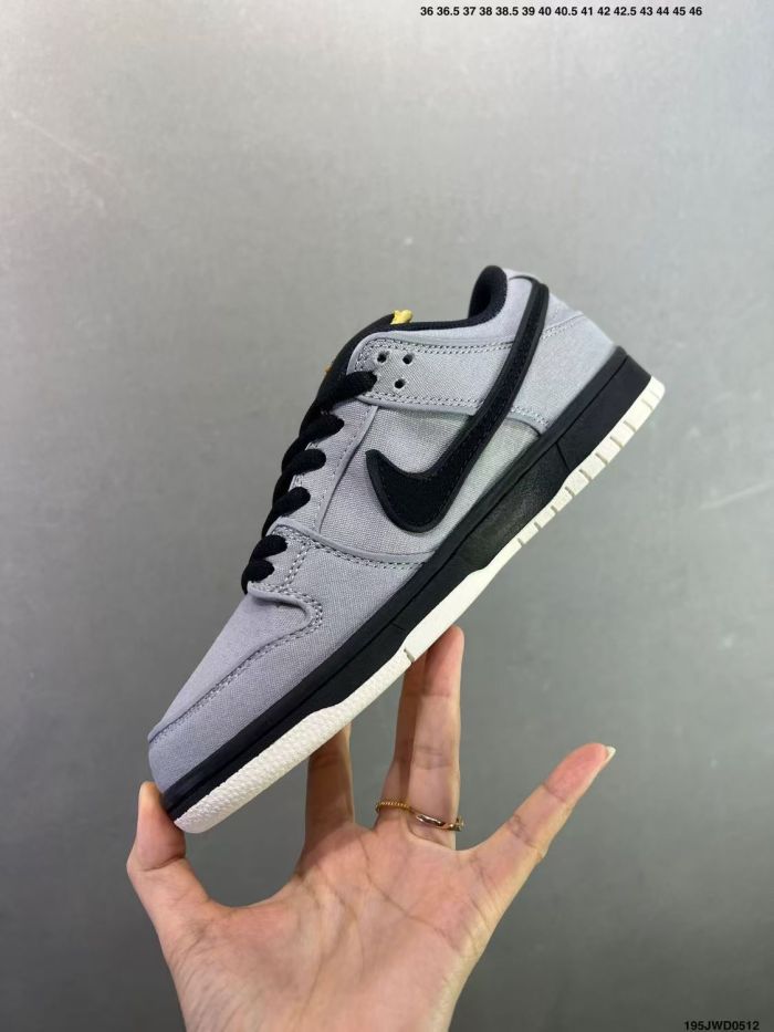 26 Nike SB Dunk Low Series  sports shoes