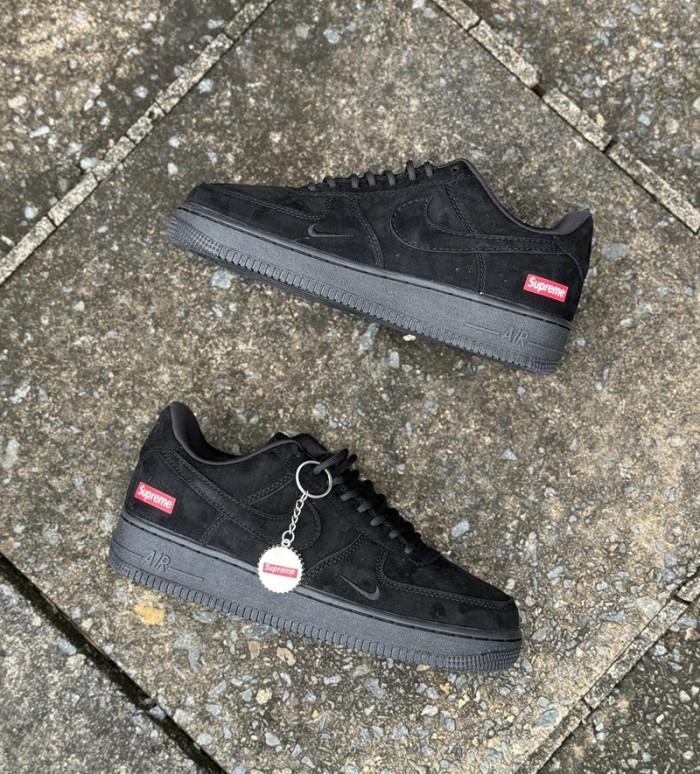Nike x Supreme Air Force 1 Low SP