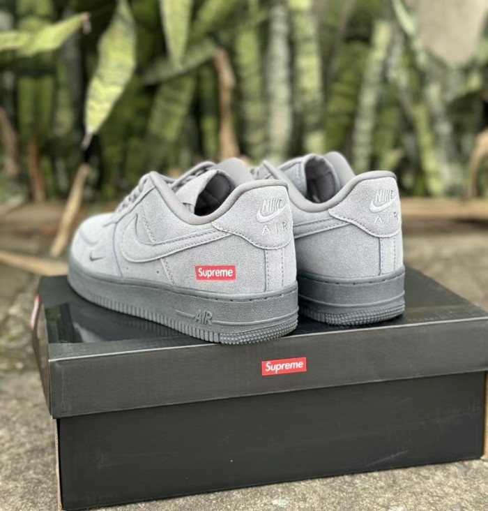 Nike x Supreme Air Force 1 Low SP