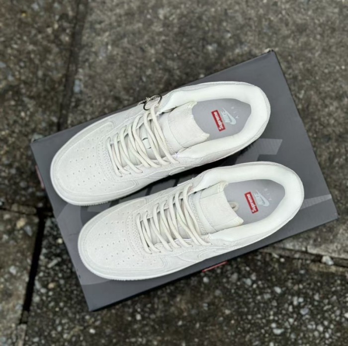 Nike x Supreme Air Force 1 Low SP