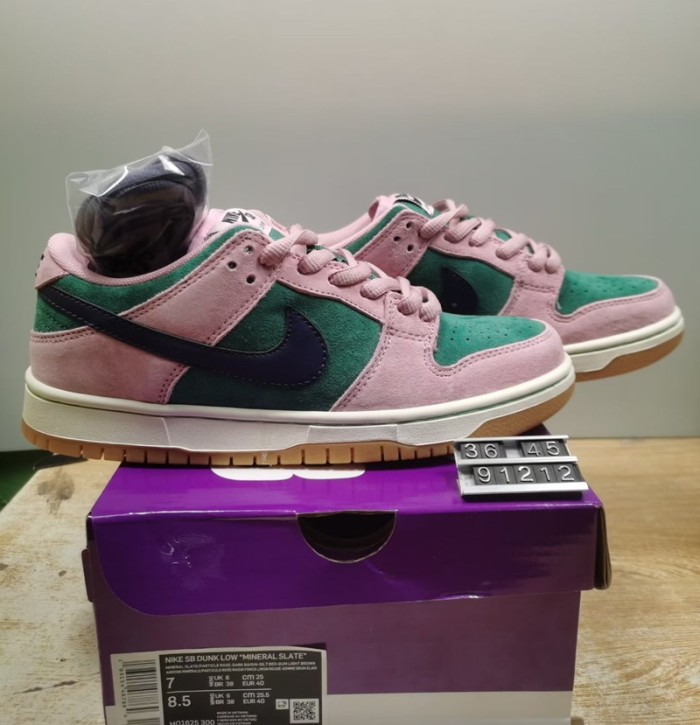 26  Nike SB Dunk Low Series sports shoes