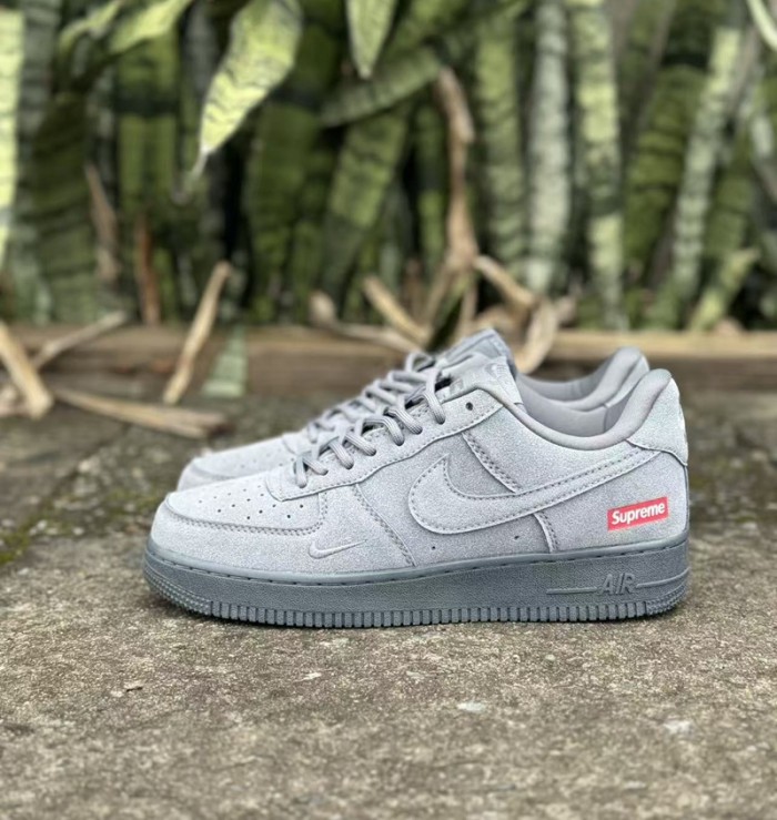Nike x Supreme Air Force 1 Low SP